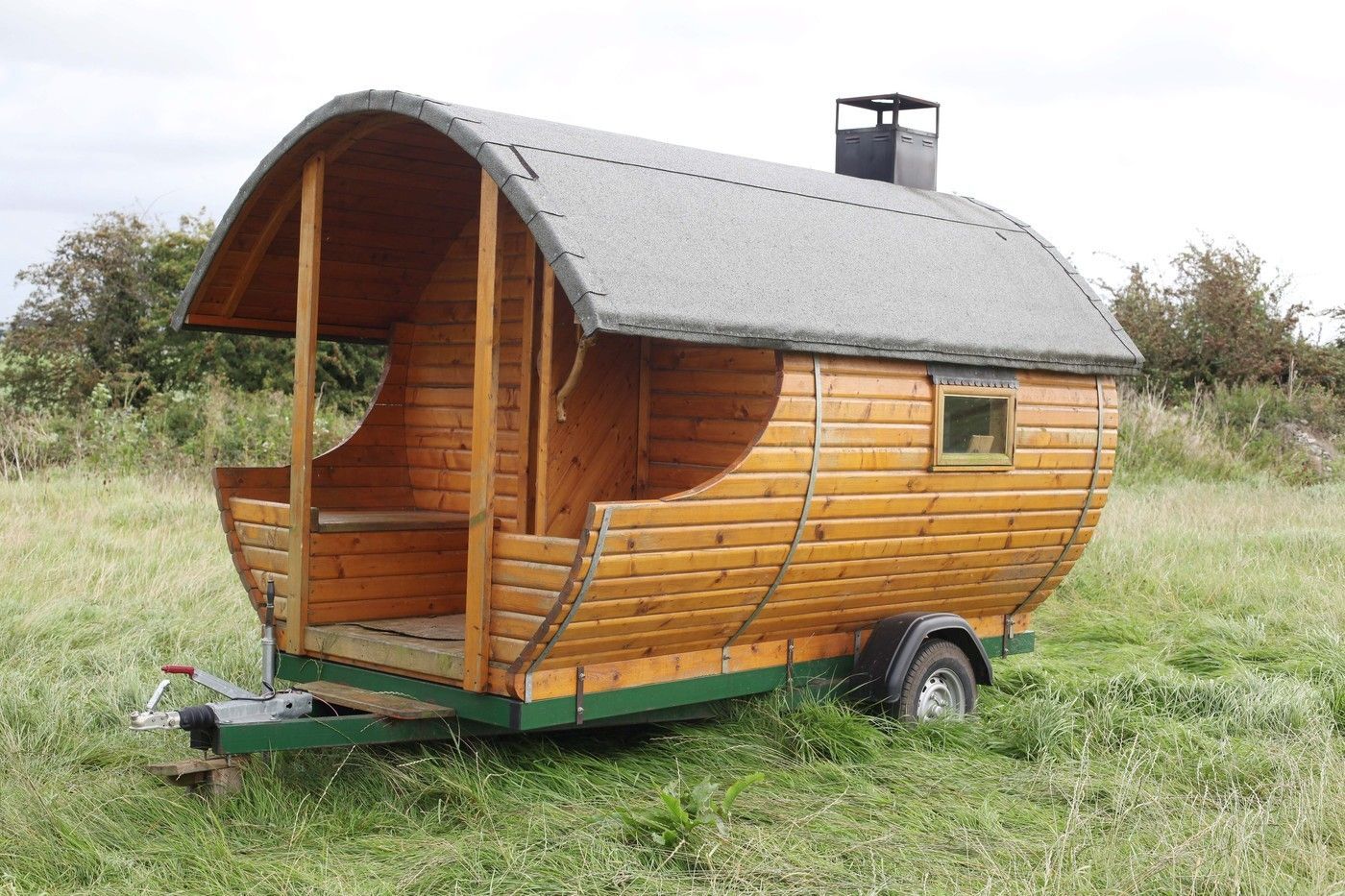 zu den Infos zur Versicherung für mobile Sauna / Hot Tub